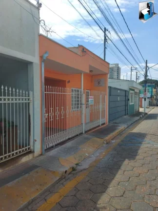 Imagem Casa a venda no Centro de Tatuí a 200m da praça da Matriz.