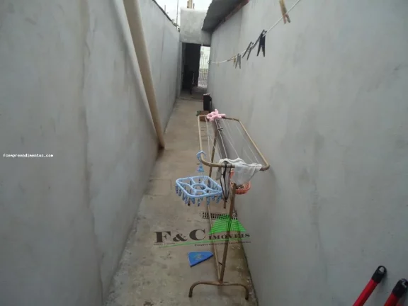 Imagem Casa para Venda em Limeira, Jardim Lagoa Nova, 4 dormitórios, 2 banheiros, 2 vagas