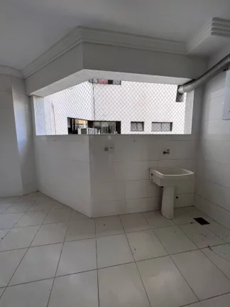 Imagem Apartamento 4/4 com área de lazer no Condomínio Edifício Saint Germain