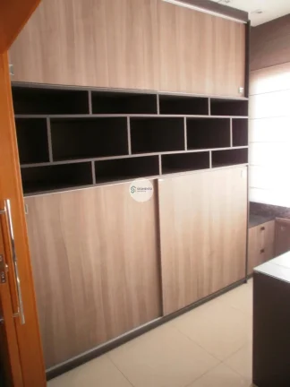 Imagem Conjunto Comercial, 76,11m2, à venda em Curitiba, Centro
