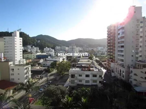 Imagem Apartamento para Locação Anual com 2 Dormitórios e 1 Vaga privativa no Centro de Balneário Camború