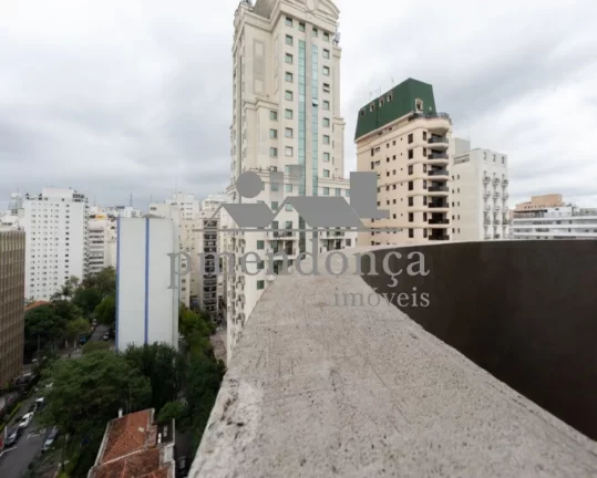 Imagem Excelente apartamento com 326m², 4 suítes e 3 vagas livres + depósito
