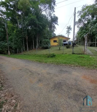 Imagem Chácara contendo tanque de peixes, 02 casas, internet, em condomínio - Morretes PR