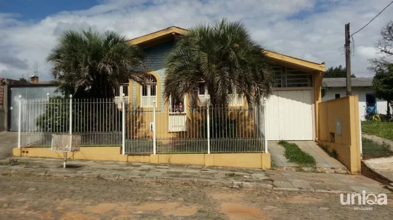 Casa 4 dormitórios sendo 2 suítes, 3 vagas de garagem