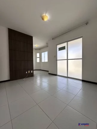 Imagem VENDO CASA DE 2 DORMITORIOS NO CONDOMÍNIO MORADA SALVADOR DALII