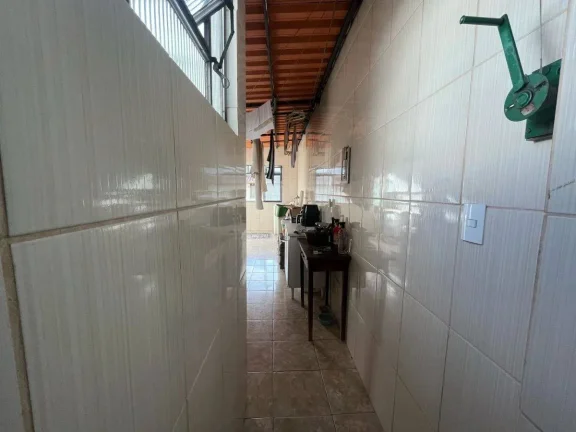 Imagem Casa no Grogotó, próximo ao centro, 3 Quartos 1 Suíte à Venda