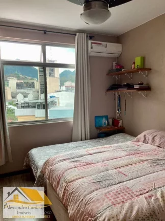 Imagem Vendo apartamento no Centro com 2 quartos e vaga de garagem