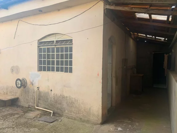 Imagem CASA COM 2 LOJAS EM EXCELENTE LOCALIZAÇÃO, JUATUBA!