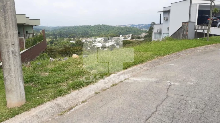 Lote em Condomínio Fechado para Venda em Carapicuíba / SP no bairro Golf Gardens