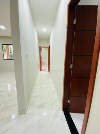 Imagem Casa linear em condomínio, 3 quartos, São Pedro da Aldeia - RJ