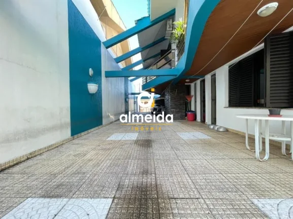Imagem EXCELENTE CASA EM BAIRRO NOBRE