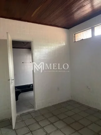 Imagem SÃO DUAS CASAS - 6qts., 2suites, 6vagas, 460m2 no Cordeiro - ACEITA FINANCIAMENTO BANCÁRIO