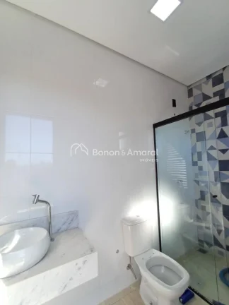 Imagem Sobrado à venda em condomínio fechado, com excelente padrão construtivo e ótima distribuição d...