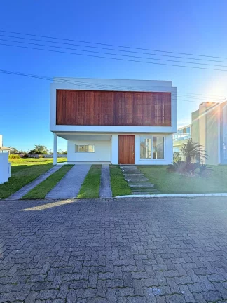Imagem Casa à venda, com 4 quartos, 367m²