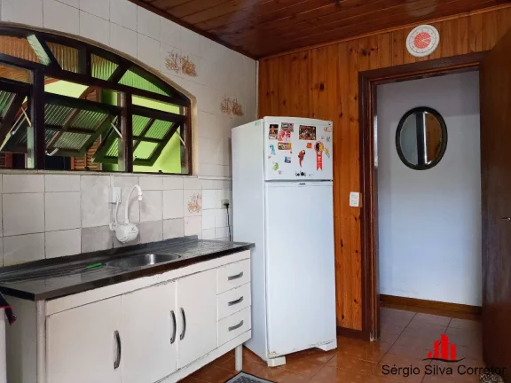 Imagem Casa Para Venda Com 03 Dormitórios, na Vila Britania em Campos do Jordão.
