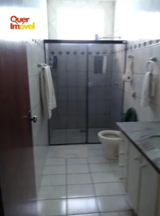 Imagem Imperdível oportunidade de casa à venda em Ribeirão Preto-SP, no bairro Nova Ribeirânia! 3 quartos, 1 suíte, 2 banheiros, 3 vagas de garagem, 140,00 m² de área. Quer Imóvel Negócios Imobiliários!