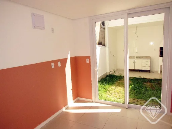 Imagem Casa charmosa e ensolarada no Jardins do Prado, com 2 suítes, pátio e churrasqueira, em um loteame...