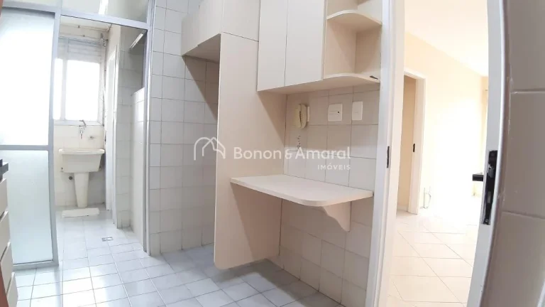 Imagem Apartamento espaçoso à venda em excelente localização. São 2 dormitórios com armários planeja...