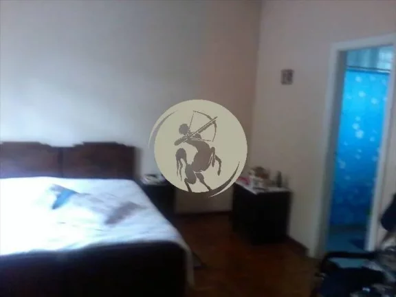 Imagem Casa com terreno generoso a venda em Santos