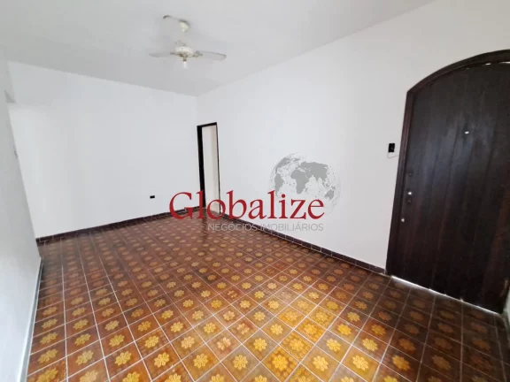 Imagem Casa à venda com 154m², 2 quartos, quintal, vaga para 3 carros por R$645.000,00 no Marapé em Santos