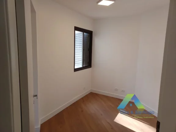 Imagem Apartamento reformado para locação com 4 dormitórios e 4 banheiros na Saúde/SP!