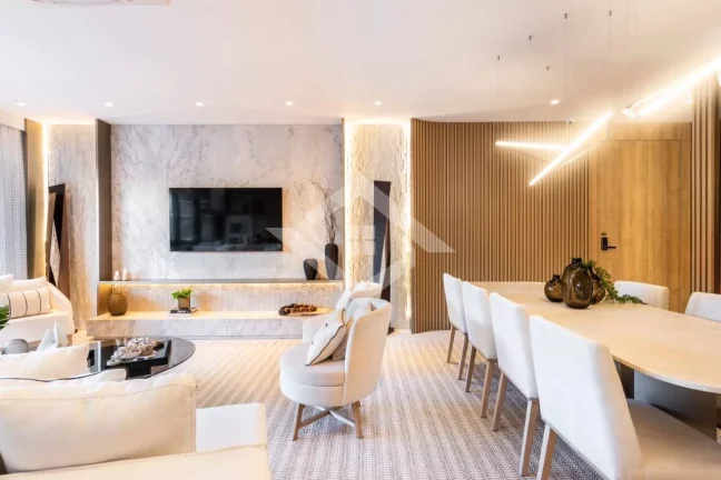 Imagem Casa Triplex de 3 Quartos para Venda na Barra da Tijuca com 338 m²