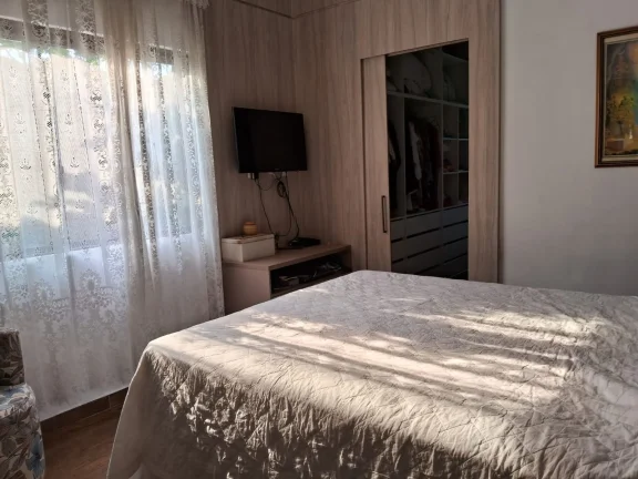 Imagem Casa com 03 dormitórios Condomínio Village da Serra- Araçoiaba da Serra