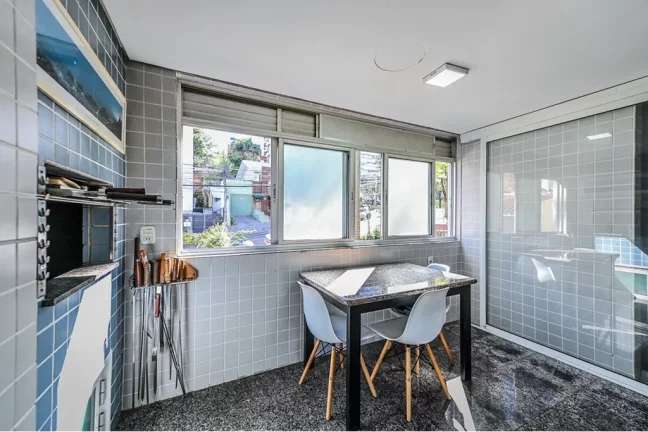 Imagem Apartamento à venda em Porto Alegre, Rio Branco, com 2 quartos, 77m2