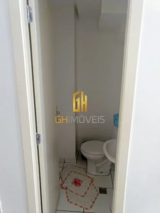 Imagem Sobrado com 3 quartos no Condomínio Las Vegas, em terreno com 200m² com 130m² de área construíd...