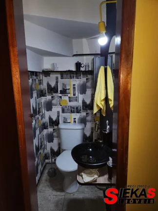 Imagem Sobrado em Condomínio na Vila Guilhermina, São Paulo-SP: 2 Quartos, 1 Sala, 1 Banheiro, 1 Vaga de Garagem!