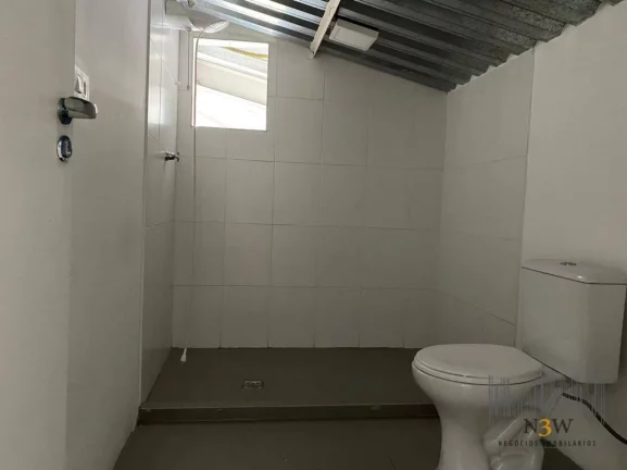 Imagem Galpão à venda em Pinheiros São Paulo SP com 380m², 4 salas e 4 vagas de garagem.