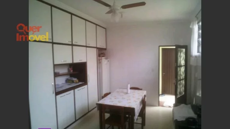 Imagem Imperdível oportunidade de compra: Casa à venda em Ribeirão Preto-SP, Jardim Irajá! 3 quartos, 1 suíte, 2 salas, 5 banheiros, 4 vagas de garagem, 151,59 m². Comercial ou residencial. Quer Imóvel Negócios Imobiliários.