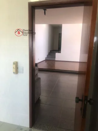 Imagem Excelente sobrado de 265 m localizado na região da Cidade Continental/ Parque São Lucas. O imóvel possui 4 dormitórios sendo 1 suíte, total de 3 banh