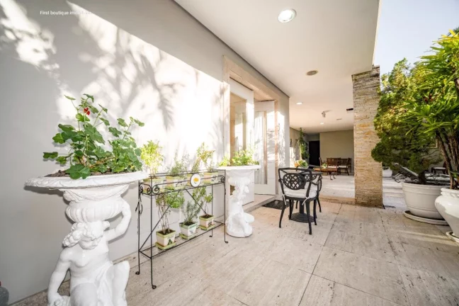 Imagem Casa com 3 Quartos à Venda, 483 m² em Vila Nova Conceição - São Paulo