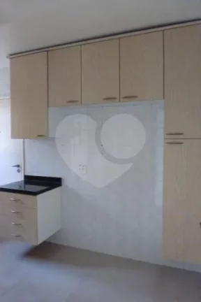 Imagem Apartamento à venda com 3 quartos, sendo 1 suíte, no condomínio Edifício Casa Blanca, São Paulo - SP