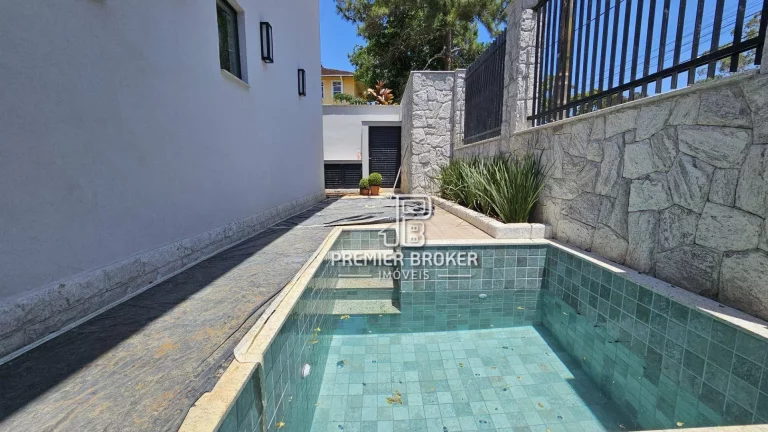 Imagem Casa à venda, 151 m² por R$ 1.450.000,00 - Tijuca - Teresópolis/RJ