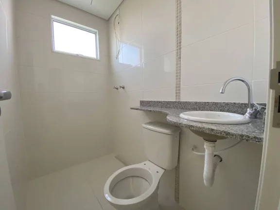 Imagem Apartamento de 2 Dormitórios à Venda no Condomínio Biarritz