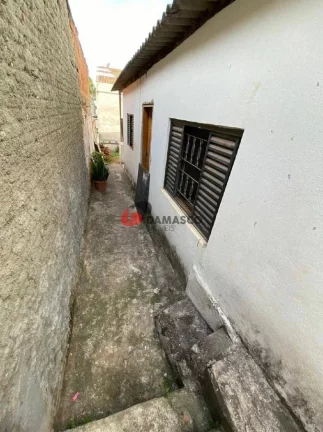 Imagem Casa à venda 2 Quartos, 1 Vaga, 275M², Santa Maria, Santo André - SP