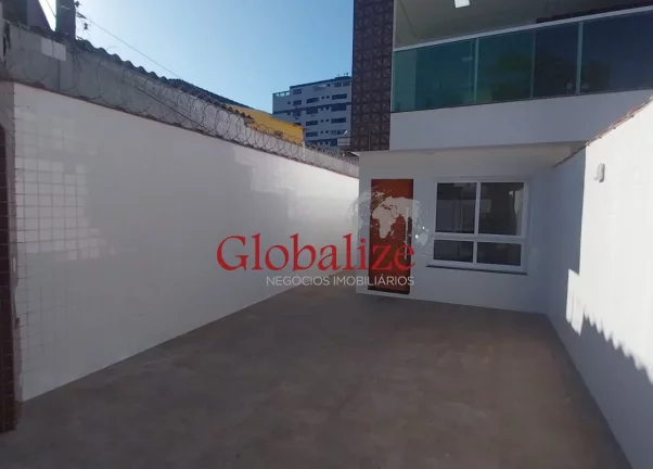 Imagem Casa sobreposta 3 dormitórios baixa com piscina no bairro do Embaré em Santos por R$1.390.000