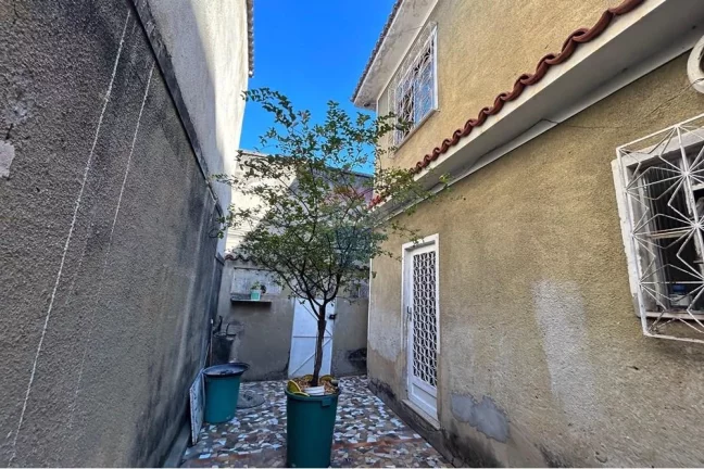 Imagem Casa á venda com 3 quartos com 99m² em Costa Barros.Rio de Janeiro.