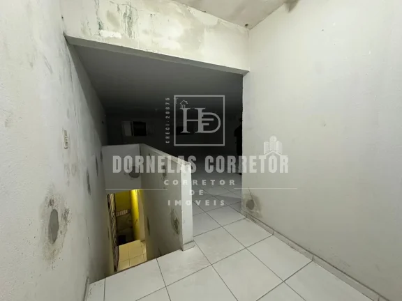 Imagem Oportunidade Única! Vende-se Ponto Comercial com 3 Andares