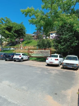 Imagem Vendo Oportunidade no Guarapiranga. Apartamento de 2 dormitórios, Sala, cozinha,Banheiro, área de serviço, 1 vaga de garagem, por R$. 150.000, aceita carro e moto como parte de pagamento, próximo ao parque Guarapiranga. Oportunidade.