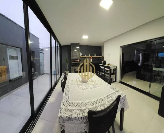 Imagem Casa com 3 dormitórios à venda, 308 m² por R$ 1.500.000 - Cascalho - Lavras/MG