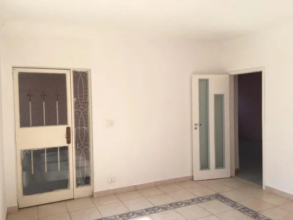 Imagem Casa Central, Venda ou Locação. Residencial/Comercial. Garagem para 3 carros, sala para 2 ambiente...