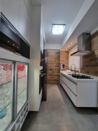 Imagem Apartamento com 104m², dispõe de 3 dormitórios, sendo 2 suítes, sala estar, sala jantar, sacada,...