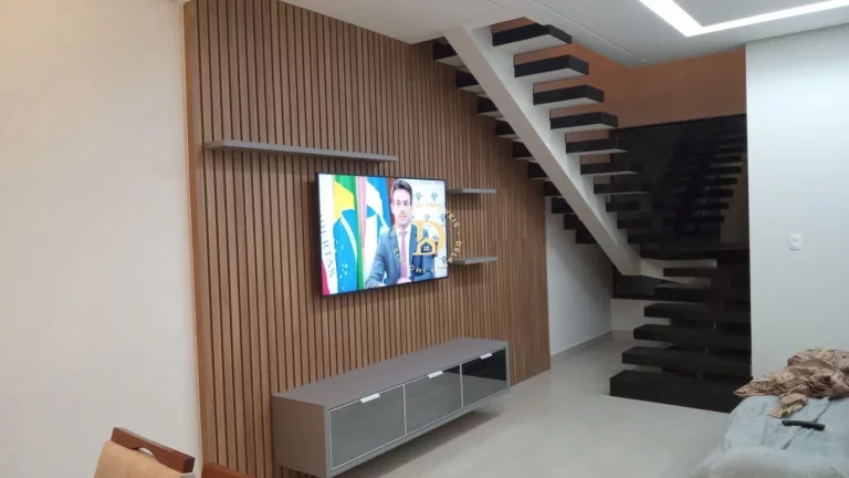 Sobrado com 3 Quartos à Venda, 132 m² em Jardim Das Indústrias - São José Dos Campos