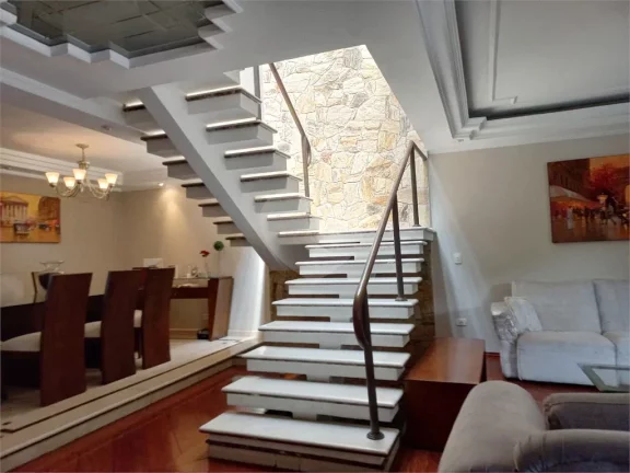 Imagem Casa à venda com 3 quartos, sendo 3 suítes, em Parque Monte Alegre, Taboão da Serra - SP