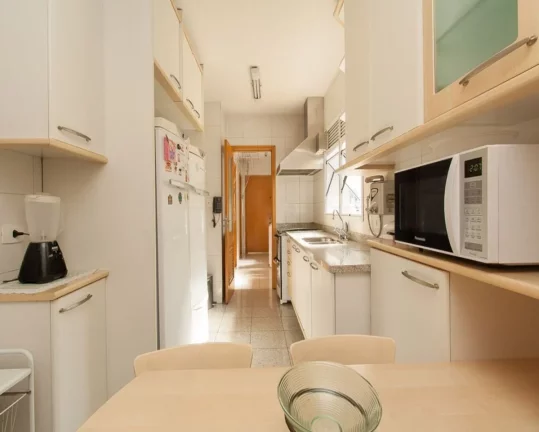 Imagem Excelente apartamento, 1 por andar com 189m², a venda em Pinheiros.