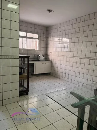 Imagem Excelente residencia bem localizado para venda no bairro do Ibes em Vila Velha com 210m²,o Sobrado possui 5 quartos, 2 banheiros e 2 vagas.