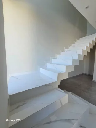 Imagem SOBRADO, 3 QUARTOS SENDO 2 SUITES, BARRA DO SAI